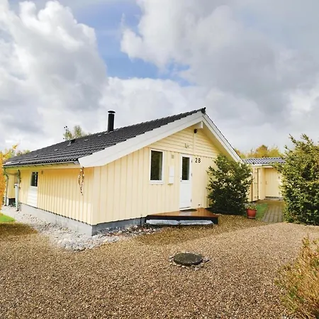 Four-bedroom Holiday In Дом отдыха Стеге