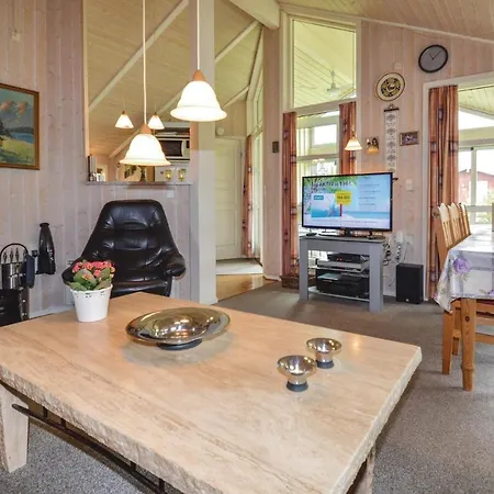 Four-bedroom Holiday In